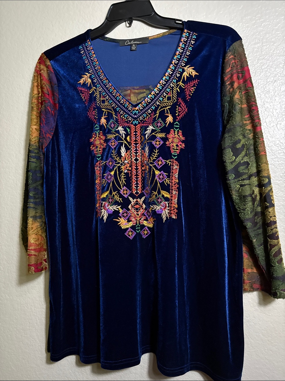 Calessa Royal Blue Velvet Embroidered V-Neck Tunic